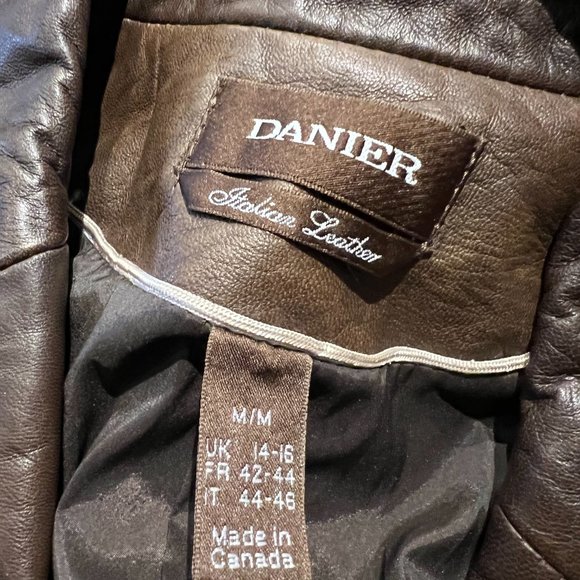 Women's Danier Leather Jacket - Picture 3 of 3